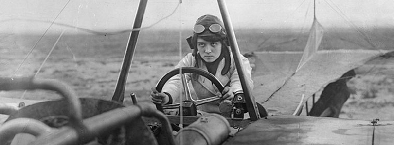 Donne che conquistano il cielo: cosa ci insegna la storia dell’aviazione femminile